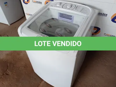 LOTE 036 - 01 MÁQUINA DE LAVAR ROUPAS EASY CLEAN ELECTROLUX 220V MODELO: LE515. (WASHER MACHINE) (NO ESTADO) BF8674A