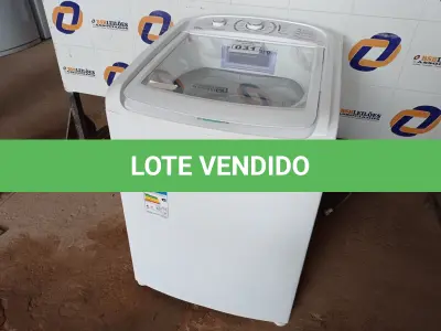 LOTE 031 - 01 MÁQUINA DE LAVAR ROUPAS 15 KG ELETROLUX  220V MODELO: LE515. (WASHER MACHINE) (NO ESTADO) BF8671A