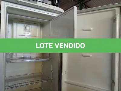 LOTE 157 - 01 GELADEIRA MARCA ELECTROLUX 220. (NO ESTADO) ATENÇÃO! FAZER A VISITAÇÃO ANTES DE ARREMATAR, NÃO SABEMOS SE FUNCIONA. LEILÃO NÃO TEM GARANTIA E NEM DEVOLUÇÃO, SUJEITO A POSSÍVEIS AVARIAS VISÍVEIS/OCULTAS E/OU AUSÊNCIA DE COMPONENTES.