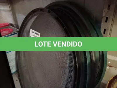 LOTE 223 - 05 PENEIRAS DIVERSAS. (NO ESTADO) ATENÇÃO! FAZER A VISITAÇÃO ANTES DE ARREMATAR, NÃO SABEMOS SE FUNCIONA. LEILÃO NÃO TEM GARANTIA E NEM DEVOLUÇÃO, SUJEITO A POSSÍVEIS AVARIAS VISÍVEIS/OCULTAS E/OU AUSÊNCIA DE COMPONENTES.