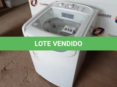 LOTE 010 - 01 MÁQUINA DE LAVAR ROUPAS 15 KG ELETROLUX 220V MODELO:LTD15. (WASHER MACHINE) (NO ESTADO) AV9789H