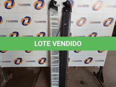 LOTE 103 - 01 PAR DE ESTRIBOS. (NO ESTADO) ATENÇÃO! FAZER A VISITAÇÃO ANTES DE ARREMATAR, NÃO SABEMOS SE FUNCIONA. LEILÃO NÃO TEM GARANTIA E NEM DEVOLUÇÃO, SUJEITO A POSSÍVEIS AVARIAS VISÍVEIS/OCULTAS E/OU AUSÊNCIA DE COMPONENTES.