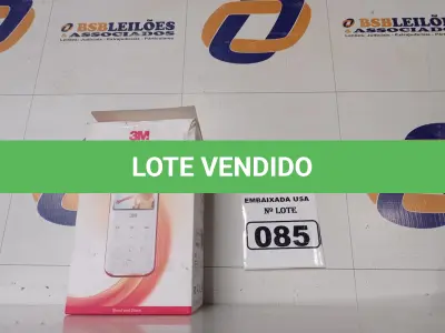 LOTE 085 - 01 PROJETOR FILMADORA 3M. (NO ESTADO) (CAMCORDER) AV9702B