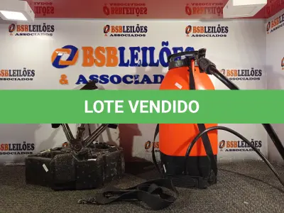 LOTE 041 - 01 MACACO SANFONA E 01 PULVERIZADOR. (NO ESTADO) ATENÇÃO! FAZER A VISITAÇÃO ANTES DE ARREMATAR, NÃO SABEMOS SE FUNCIONA. LEILÃO NÃO TEM GARANTIA E NEM DEVOLUÇÃO, SUJEITO A POSSÍVEIS AVARIAS VISÍVEIS/OCULTAS E/OU AUSÊNCIA DE COMPONENTES.