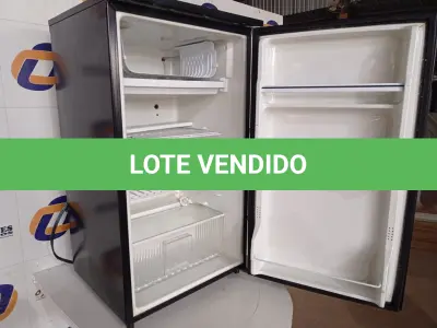 LOTE 076 - 01 FRIGOBAR U-LINE IMPORTADO 120V MODELO: UR45A2B. (FRIGOBAR) (NO ESTADO) AV9492R