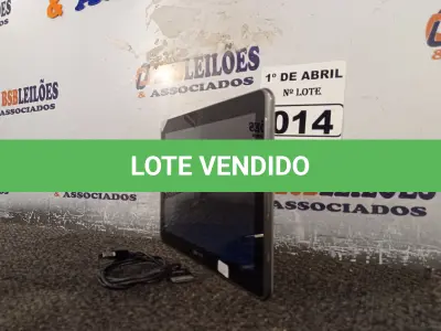 LOTE 014 - 01 TABLET SAMSUNG TAB2 TELA DE 10” COM CABO. (NO ESTADO) ATENÇÃO! FAZER A VISITAÇÃO ANTES DE ARREMATAR, NÃO SABEMOS SE FUNCIONA. LEILÃO NÃO TEM GARANTIA E NEM DEVOLUÇÃO, SUJEITO A POSSÍVEIS AVARIAS VISÍVEIS/OCULTAS E/OU AUSÊNCIA DE COMPONENTES.