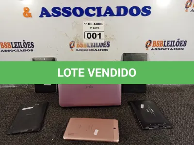 LOTE 001 - 01 NETBOOK E 05 TABLETS MARCAS E MODELOS DIVERSOS PARA RETIRADA DE PEÇAS. (NO ESTADO) ATENÇÃO! FAZER A VISITAÇÃO ANTES DE ARREMATAR, NÃO SABEMOS SE FUNCIONA. LEILÃO NÃO TEM GARANTIA E NEM DEVOLUÇÃO, SUJEITO A POSSÍVEIS AVARIAS VISÍVEIS/OCULTAS E/OU AUSÊNCIA DE COMPONENTES.