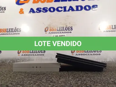 LOTE 010 - 02 PS2 PARA RETIRADA DE PEÇAS. (NO ESTADO) ATENÇÃO! FAZER A VISITAÇÃO ANTES DE ARREMATAR, NÃO SABEMOS SE FUNCIONA. LEILÃO NÃO TEM GARANTIA E NEM DEVOLUÇÃO, SUJEITO A POSSÍVEIS AVARIAS VISÍVEIS/OCULTAS E/OU AUSÊNCIA DE COMPONENTES.
