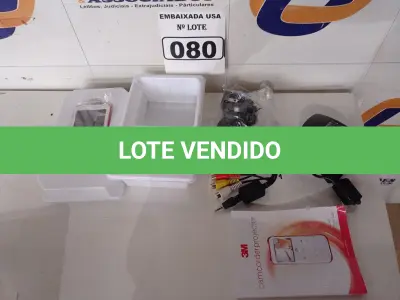 LOTE 080 - 01 PROJETOR FILMADORA 3M. (NO ESTADO) (CAMCORDER) AV9701V