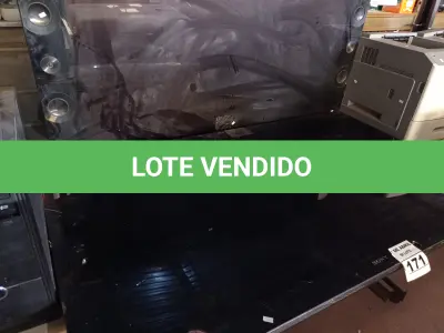 LOTE 171 - 02 TV’S MARCAS E MODELOS DIVERSOS PARA RETIRADA DE PEÇAS. (NO ESTADO) ATENÇÃO! FAZER A VISITAÇÃO ANTES DE ARREMATAR, NÃO SABEMOS SE FUNCIONA. LEILÃO NÃO TEM GARANTIA E NEM DEVOLUÇÃO, SUJEITO A POSSÍVEIS AVARIAS VISÍVEIS/OCULTAS E/OU AUSÊNCIA DE COMPONENTES.