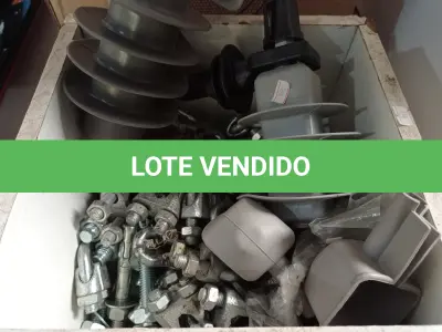 LOTE 153 - 02 CAPTORES PARA PARA-RAIOS, VÁRIAS ANILHAS PARA CABO DE AÇO E CHUMBADORES PARABOLT. (NO ESTADO) ATENÇÃO! FAZER A VISITAÇÃO ANTES DE ARREMATAR, NÃO SABEMOS SE FUNCIONA. LEILÃO NÃO TEM GARANTIA E NEM DEVOLUÇÃO, SUJEITO A POSSÍVEIS AVARIAS VISÍVEIS/OCULTAS E/OU AUSÊNCIA DE COMPONENTES.