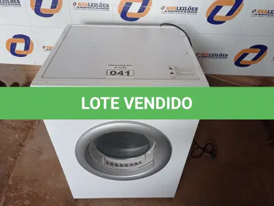 LOTE 041 - 01 SECADORA DE ROUPAS 11 KG ELECTROLUX 220V MODELO: STL11. (CLOSTHES DRYER) (NO ESTADO) BF8677Y