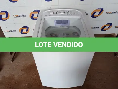 LOTE 036 - 01 MÁQUINA DE LAVAR ROUPAS EASY CLEAN ELECTROLUX 220V MODELO: LE515. (WASHER MACHINE) (NO ESTADO) BF8674A