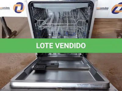 LOTE 029 - 01 LAVA LOUÇAS BRASTEMP 110V MODELO: BLF14ARANA. (DISHWASHER) (NO ESTADO) BF8667B