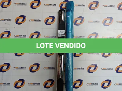 LOTE 098 - 01 PAR DE ESTRIBOS. (NO ESTADO) ATENÇÃO! FAZER A VISITAÇÃO ANTES DE ARREMATAR, NÃO SABEMOS SE FUNCIONA. LEILÃO NÃO TEM GARANTIA E NEM DEVOLUÇÃO, SUJEITO A POSSÍVEIS AVARIAS VISÍVEIS/OCULTAS E/OU AUSÊNCIA DE COMPONENTES.