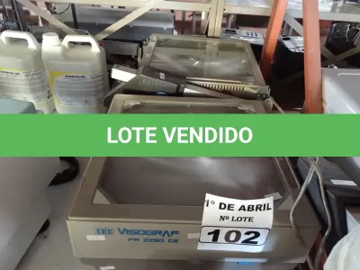 LOTE 102 - 02 PROJETORES DE SLIDES. (NO ESTADO) ATENÇÃO! FAZER A VISITAÇÃO ANTES DE ARREMATAR, NÃO SABEMOS SE FUNCIONA. LEILÃO NÃO TEM GARANTIA E NEM DEVOLUÇÃO, SUJEITO A POSSÍVEIS AVARIAS VISÍVEIS/OCULTAS E/OU AUSÊNCIA DE COMPONENTES.