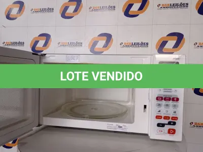 LOTE 075 - 01 MICRO-ONDAS BRASTEMP 30L 220V MODELO: BMF45ABBNA. (MICROWAVE) (NO ESTADO) AV9547L