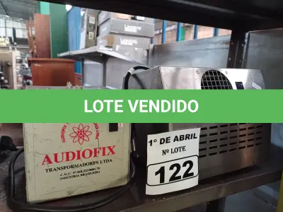 LOTE 122 - 01 TRANSFORMADOR E 01 SECADOR DE MÃOS. (NO ESTADO) ATENÇÃO! FAZER A VISITAÇÃO ANTES DE ARREMATAR, NÃO SABEMOS SE FUNCIONA. LEILÃO NÃO TEM GARANTIA E NEM DEVOLUÇÃO, SUJEITO A POSSÍVEIS AVARIAS VISÍVEIS/OCULTAS E/OU AUSÊNCIA DE COMPONENTES.