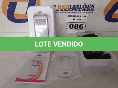 LOTE 086 - 01 PROJETOR FILMADORA 3M. (NO ESTADO) (CAMCORDER) AV9702C