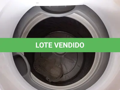 LOTE 006 - 01 MÁQUINA DE LAVAR ROUPAS 15 KG BRASTEMP 220V MODELO: BWH15ABBNA70. (WASHER MACHINE) (NO ESTADO) AV9782N