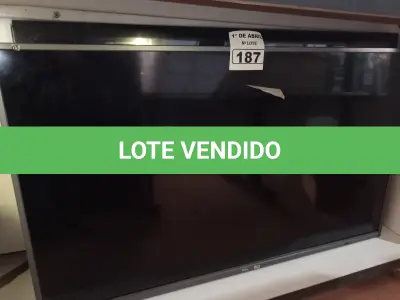 LOTE 187 - 02 TV’S MARCAS E MODELOS DIVERSOS PARA RETIRADA DE PEÇAS. (NO ESTADO) ATENÇÃO! FAZER A VISITAÇÃO ANTES DE ARREMATAR, NÃO SABEMOS SE FUNCIONA. LEILÃO NÃO TEM GARANTIA E NEM DEVOLUÇÃO, SUJEITO A POSSÍVEIS AVARIAS VISÍVEIS/OCULTAS E/OU AUSÊNCIA DE COMPONENTES.