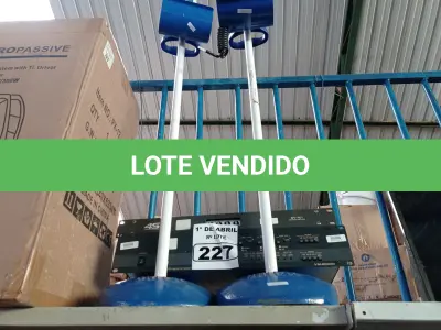 LOTE 227 - 01 COMUTADOR, 01 DISTRIBUIDOR DE ÁUDIO E VÍDEO E 02 APOIOS PARA BRAÇO. (NO ESTADO) ATENÇÃO! FAZER A VISITAÇÃO ANTES DE ARREMATAR, NÃO SABEMOS SE FUNCIONA. LEILÃO NÃO TEM GARANTIA E NEM DEVOLUÇÃO, SUJEITO A POSSÍVEIS AVARIAS VISÍVEIS/OCULTAS E/OU AUSÊNCIA DE COMPONENTES.