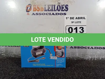 LOTE 013 - 01 COMPRESSOR DE AR PORTÁTIL 12V. (NO ESTADO) ATENÇÃO! FAZER A VISITAÇÃO ANTES DE ARREMATAR, NÃO SABEMOS SE FUNCIONA. LEILÃO NÃO TEM GARANTIA E NEM DEVOLUÇÃO, SUJEITO A POSSÍVEIS AVARIAS VISÍVEIS/OCULTAS E/OU AUSÊNCIA DE COMPONENTES.