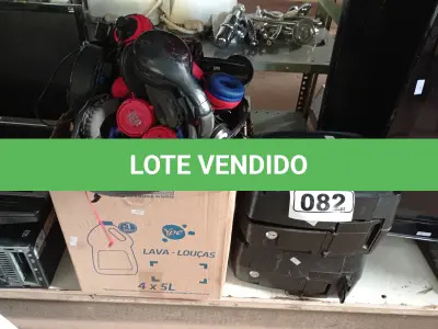 LOTE 082 - 02 RELÓGIOS DE PONTO E VÁRIOS FONES DE OUVIDO MARCAS E MODELOS DIVERSOS. (NO ESTADO) ATENÇÃO! FAZER A VISITAÇÃO ANTES DE ARREMATAR, NÃO SABEMOS SE FUNCIONA. LEILÃO NÃO TEM GARANTIA E NEM DEVOLUÇÃO, SUJEITO A POSSÍVEIS AVARIAS VISÍVEIS/OCULTAS E/OU AUSÊNCIA DE COMPONENTES.