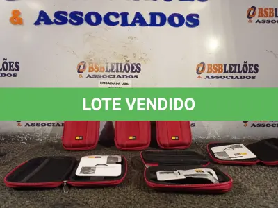 LOTE 088 - 06 PORTA ESTOJO PARA HD. (CASE HD) (NO ESTADO).