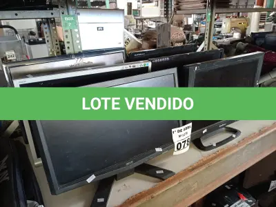 LOTE 078 - 06 MONITORES MARCAS E MODELOS DIVERSOS PARA RETIRADA DE PEÇAS. (NO ESTADO) ATENÇÃO! FAZER A VISITAÇÃO ANTES DE ARREMATAR, NÃO SABEMOS SE FUNCIONA. LEILÃO NÃO TEM GARANTIA E NEM DEVOLUÇÃO, SUJEITO A POSSÍVEIS AVARIAS VISÍVEIS/OCULTAS E/OU AUSÊNCIA DE COMPONENTES.