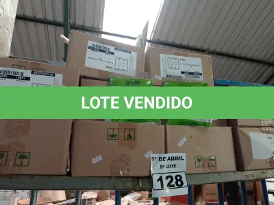 LOTE 128 - 01 LOTE COM GRANDE QUANTIDADE DE ESPELHOS PARA TOMADAS 4X4. (NO ESTADO) ATENÇÃO! FAZER A VISITAÇÃO ANTES DE ARREMATAR, NÃO SABEMOS SE FUNCIONA. LEILÃO NÃO TEM GARANTIA E NEM DEVOLUÇÃO, SUJEITO A POSSÍVEIS AVARIAS VISÍVEIS/OCULTAS E/OU AUSÊNCIA DE COMPONENTES.