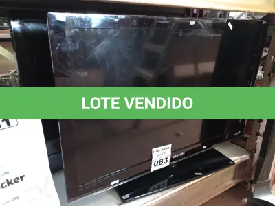 LOTE 083 - 02 TV’S MARCAS E MODELOS DIVERSOS PARA RETIRADA DE PEÇAS. (NO ESTADO) ATENÇÃO! FAZER A VISITAÇÃO ANTES DE ARREMATAR, NÃO SABEMOS SE FUNCIONA. LEILÃO NÃO TEM GARANTIA E NEM DEVOLUÇÃO, SUJEITO A POSSÍVEIS AVARIAS VISÍVEIS/OCULTAS E/OU AUSÊNCIA DE COMPONENTES.