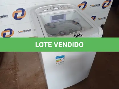 LOTE 040 - 01 MÁQUINA DE LAVAR ROUPAS 15KG ELECTROLUX 220V MODELO: LE515 (WASHER MACHINE) (NO ESTADO) BF8677X