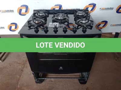 LOTE 044 - 01 FOGÃO 05 BOCAS ELECTROLUX 110/220. (STOV 5 FLAMES) (NO ESTADO) BF8678W