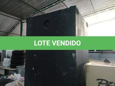 LOTE 267 - 01 CAIXA DE SOM PROFISSIONAL. (NO ESTADO) ATENÇÃO! FAZER A VISITAÇÃO ANTES DE ARREMATAR, NÃO SABEMOS SE FUNCIONA. LEILÃO NÃO TEM GARANTIA E NEM DEVOLUÇÃO, SUJEITO A POSSÍVEIS AVARIAS VISÍVEIS/OCULTAS E/OU AUSÊNCIA DE COMPONENTES.
