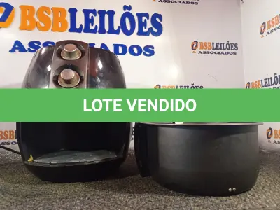 LOTE 457 - 01 AIR FRY MARCA CADENCE. (NO ESTADO) ATENÇÃO! FAZER A VISITAÇÃO ANTES DE ARREMATAR, NÃO SABEMOS SE FUNCIONA. LEILÃO NÃO TEM GARANTIA E NEM DEVOLUÇÃO, SUJEITO A POSSÍVEIS AVARIAS VISÍVEIS/OCULTAS E/OU AUSÊNCIA DE COMPONENTES.