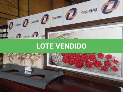 LOTE 549 - 02 QUADROS DECORATIVOS  E 01 TAMPÃO P/ VEÍCULO . (NO ESTADO) ATENÇÃO! FAZER A VISITAÇÃO ANTES DE ARREMATAR, NÃO SABEMOS SE FUNCIONA. LEILÃO NÃO TEM GARANTIA E NEM DEVOLUÇÃO, SUJEITO A POSSÍVEIS AVARIAS VISÍVEIS/OCULTAS E/OU AUSÊNCIA DE COMPONENTES.