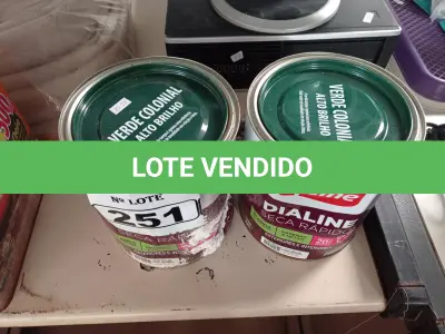 LOTE 251 - 02 GALÕES DE ESMALTE SINTÉTICO IQUINE DIALINE 3,6L NA COR VERDE COLONIAL. (NO ESTADO) ATENÇÃO! FAZER A VISITAÇÃO ANTES DE ARREMATAR, NÃO SABEMOS SE FUNCIONA. LEILÃO NÃO TEM GARANTIA E NEM DEVOLUÇÃO, SUJEITO A POSSÍVEIS AVARIAS VISÍVEIS/OCULTAS E/OU AUSÊNCIA DE COMPONENTES.
