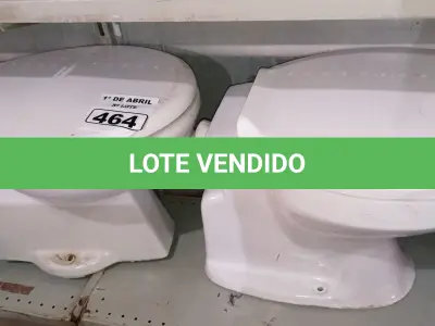 LOTE 464 - 02 VASOS SANITÁRIO E 01 CUBA PARA LAVATÓRIO. (NO ESTADO) ATENÇÃO! FAZER A VISITAÇÃO ANTES DE ARREMATAR, NÃO SABEMOS SE FUNCIONA. LEILÃO NÃO TEM GARANTIA E NEM DEVOLUÇÃO, SUJEITO A POSSÍVEIS AVARIAS VISÍVEIS/OCULTAS E/OU AUSÊNCIA DE COMPONENTES.