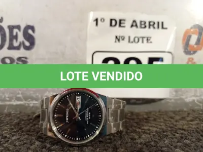LOTE 295 - 01 RELÓGIO ANALÓGICO. (NO ESTADO) ATENÇÃO! FAZER A VISITAÇÃO ANTES DE ARREMATAR, NÃO SABEMOS SE FUNCIONA. LEILÃO NÃO TEM GARANTIA E NEM DEVOLUÇÃO, SUJEITO A POSSÍVEIS AVARIAS VISÍVEIS/OCULTAS E/OU AUSÊNCIA DE COMPONENTES.