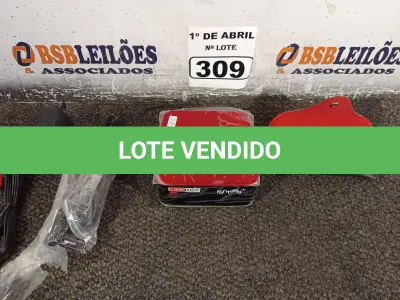 LOTE 309 - 01 APARELHO CINEBOX E 01 ÓCULOS.  (NO ESTADO) ATENÇÃO! FAZER A VISITAÇÃO ANTES DE ARREMATAR, NÃO SABEMOS SE FUNCIONA. LEILÃO NÃO TEM GARANTIA E NEM DEVOLUÇÃO, SUJEITO A POSSÍVEIS AVARIAS VISÍVEIS/OCULTAS E/OU AUSÊNCIA DE COMPONENTES.