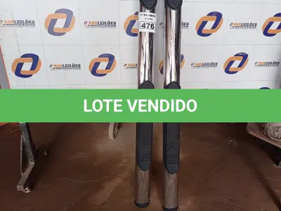 LOTE 476 - 01 PAR DE ESTRIBOS. (NO ESTADO) ATENÇÃO! FAZER A VISITAÇÃO ANTES DE ARREMATAR, NÃO SABEMOS SE FUNCIONA. LEILÃO NÃO TEM GARANTIA E NEM DEVOLUÇÃO, SUJEITO A POSSÍVEIS AVARIAS VISÍVEIS/OCULTAS E/OU AUSÊNCIA DE COMPONENTES.
