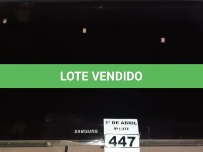 LOTE 447 - 01 TV SAMSUNG PARA RETIRADA DE PEÇAS. (NO ESTADO) ATENÇÃO! FAZER A VISITAÇÃO ANTES DE ARREMATAR, NÃO SABEMOS SE FUNCIONA. LEILÃO NÃO TEM GARANTIA E NEM DEVOLUÇÃO, SUJEITO A POSSÍVEIS AVARIAS VISÍVEIS/OCULTAS E/OU AUSÊNCIA DE COMPONENTES.