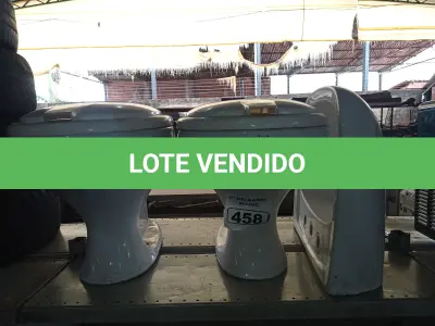 LOTE 458 - 02 VASOS SANITÁRIO E 01 CUBA PARA LAVATÓRIO. (NO ESTADO) ATENÇÃO! FAZER A VISITAÇÃO ANTES DE ARREMATAR, NÃO SABEMOS SE FUNCIONA. LEILÃO NÃO TEM GARANTIA E NEM DEVOLUÇÃO, SUJEITO A POSSÍVEIS AVARIAS VISÍVEIS/OCULTAS E/OU AUSÊNCIA DE COMPONENTES.