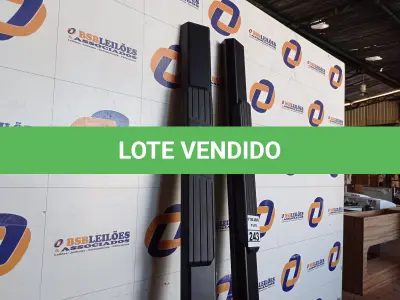 LOTE 243 - 01 PAR DE ESTRIBOS. (NO ESTADO) ATENÇÃO! FAZER A VISITAÇÃO ANTES DE ARREMATAR, NÃO SABEMOS SE FUNCIONA. LEILÃO NÃO TEM GARANTIA E NEM DEVOLUÇÃO, SUJEITO A POSSÍVEIS AVARIAS VISÍVEIS/OCULTAS E/OU AUSÊNCIA DE COMPONENTES.
