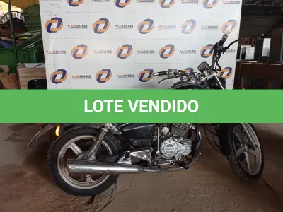 LOTE 345 - 01 MOTO KANSAS 150 ANO/MODELO 2008 NA COR PRETA. (NO ESTADO) ATENÇÃO! FAZER A VISITAÇÃO ANTES DE ARREMATAR, NÃO SABEMOS SE FUNCIONA. LEILÃO NÃO TEM GARANTIA E NEM DEVOLUÇÃO, SUJEITO A POSSÍVEIS AVARIAS VISÍVEIS/OCULTAS E/OU AUSÊNCIA DE COMPONENTES.