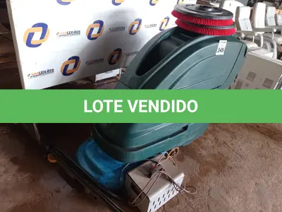 LOTE 349 - 01 LAVADORA DE PISOS. (NO ESTADO) ATENÇÃO! FAZER A VISITAÇÃO ANTES DE ARREMATAR, NÃO SABEMOS SE FUNCIONA. LEILÃO NÃO TEM GARANTIA E NEM DEVOLUÇÃO, SUJEITO A POSSÍVEIS AVARIAS VISÍVEIS/OCULTAS E/OU AUSÊNCIA DE COMPONENTES.