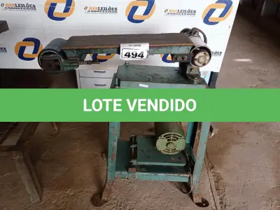 LOTE 494 - 01 LIXADEIRA DE CINTA PARA MARCENARIA. (NO ESTADO) ATENÇÃO! FAZER A VISITAÇÃO ANTES DE ARREMATAR, NÃO SABEMOS SE FUNCIONA. LEILÃO NÃO TEM GARANTIA E NEM DEVOLUÇÃO, SUJEITO A POSSÍVEIS AVARIAS VISÍVEIS/OCULTAS E/OU AUSÊNCIA DE COMPONENTES.
