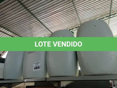 LOTE 480 - 04 BOMBONAS DE 50L. (NO ESTADO) ATENÇÃO! FAZER A VISITAÇÃO ANTES DE ARREMATAR, NÃO SABEMOS SE FUNCIONA. LEILÃO NÃO TEM GARANTIA E NEM DEVOLUÇÃO, SUJEITO A POSSÍVEIS AVARIAS VISÍVEIS/OCULTAS E/OU AUSÊNCIA DE COMPONENTES.