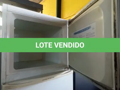 LOTE 357 - 01 GELADEIRA MARCA ELECTROLUX 220V. (NO ESTADO) ATENÇÃO! FAZER A VISITAÇÃO ANTES DE ARREMATAR, NÃO SABEMOS SE FUNCIONA. LEILÃO NÃO TEM GARANTIA E NEM DEVOLUÇÃO, SUJEITO A POSSÍVEIS AVARIAS VISÍVEIS/OCULTAS E/OU AUSÊNCIA DE COMPONENTES.